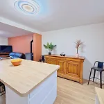 Maison Magnolia Jardin & Terrasse Proche Centre Holiday home La Rochelle (Charente-Maritime)